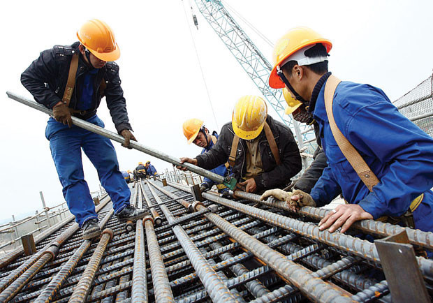 Tuyển gấp công nhân xây dựng